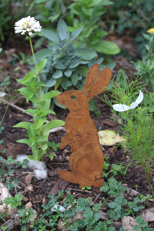 Metallhase Hase Metall Rostoptik – dekorative Gartendeko